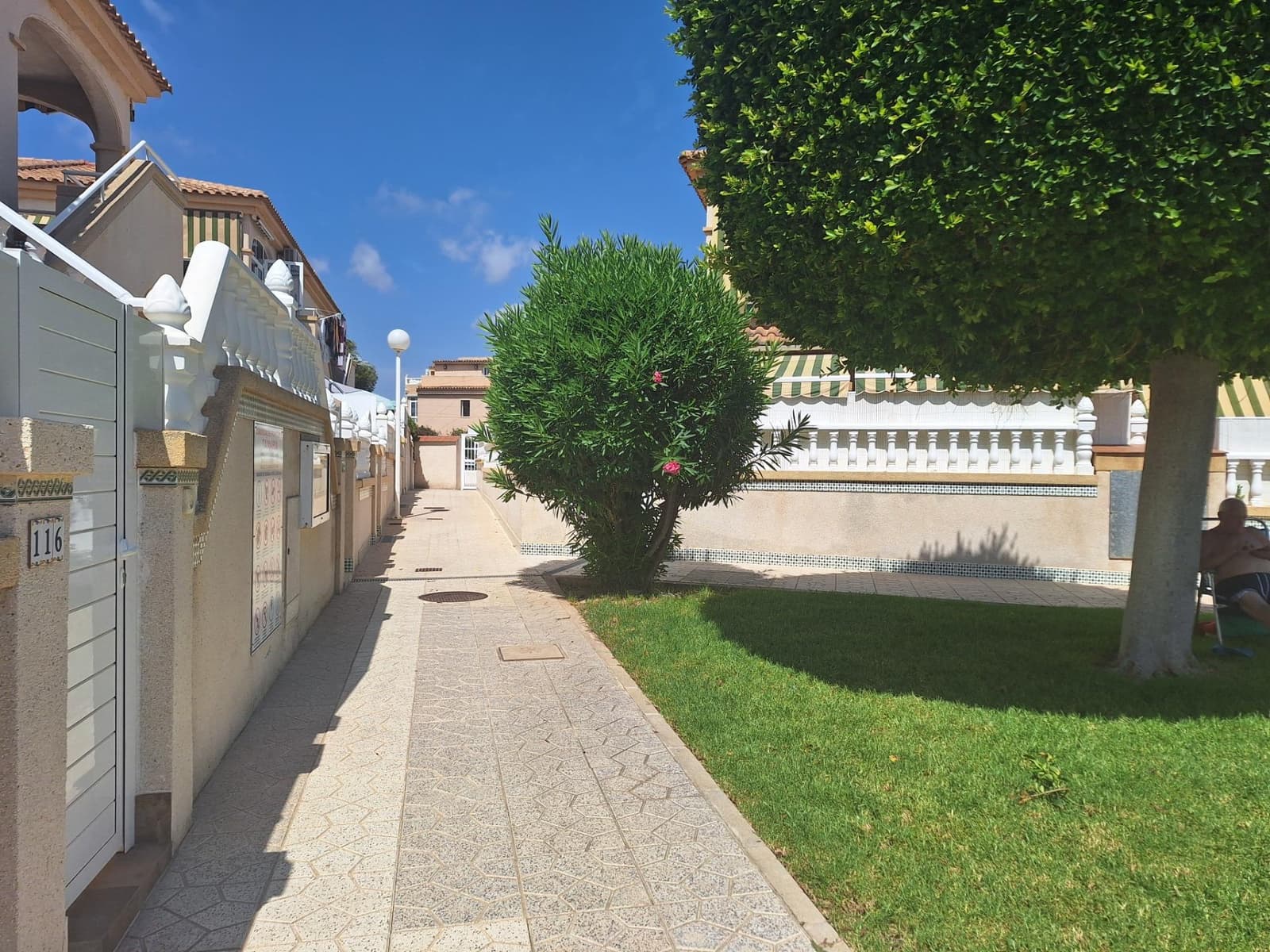 2 soveværelse Bungalow til salg i Torrevieja med swimmingpool garage - € 159.900 (Ref: 8476211)