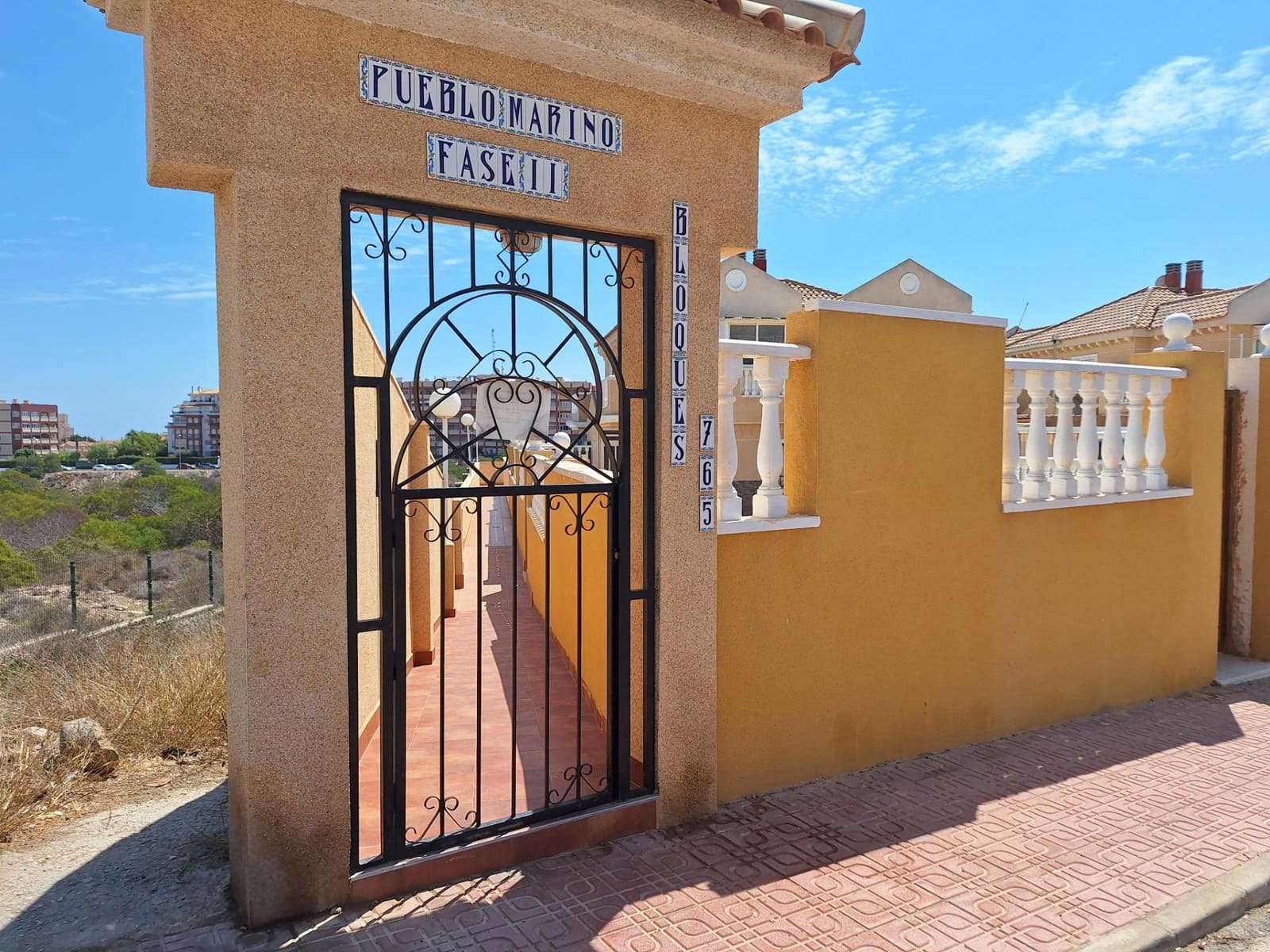 2 soveværelse Bungalow til salg i Torrevieja med swimmingpool garage - € 159.900 (Ref: 8476211)