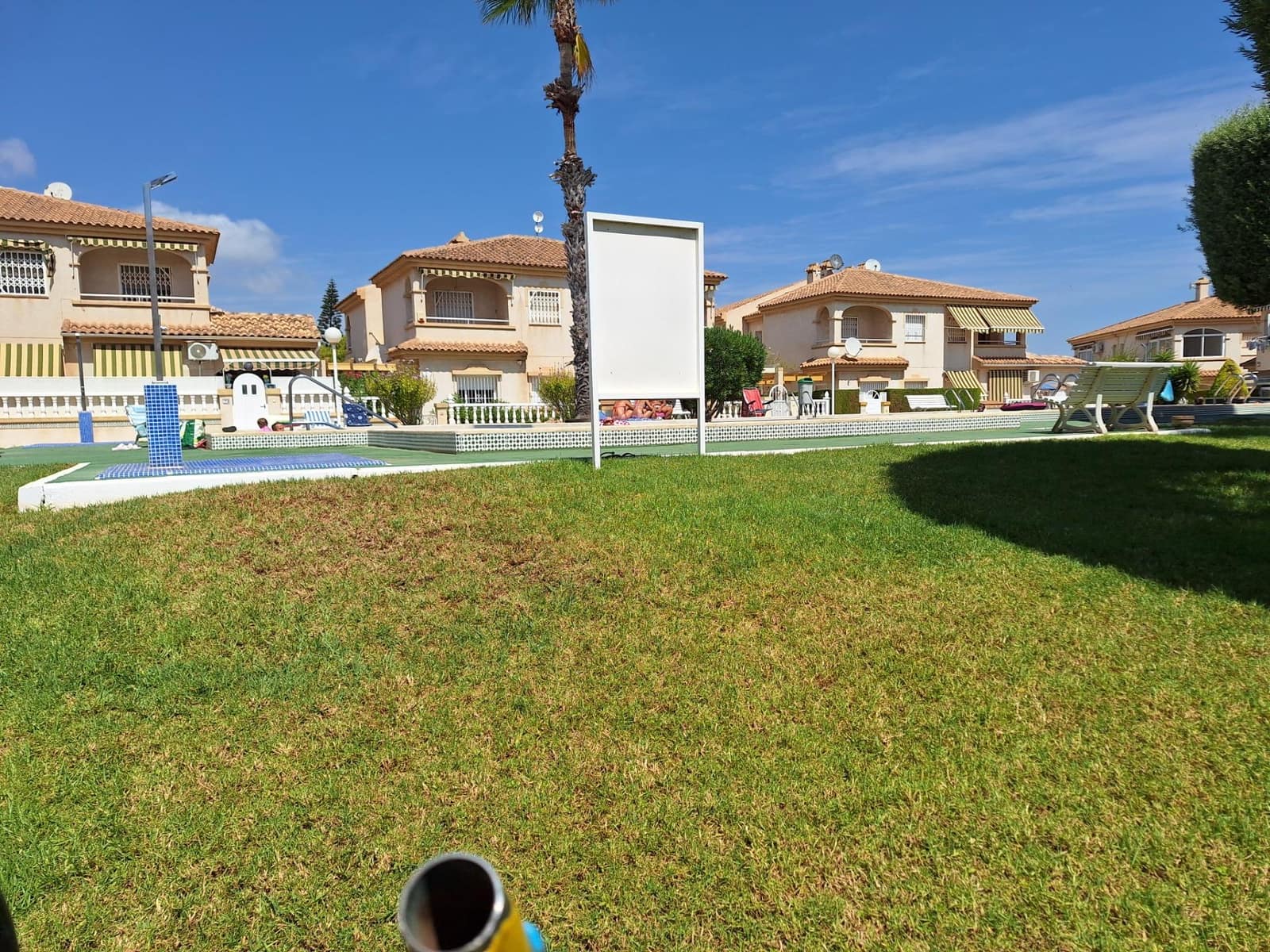 2 soveværelse Bungalow til salg i Torrevieja med swimmingpool garage - € 159.900 (Ref: 8476211)