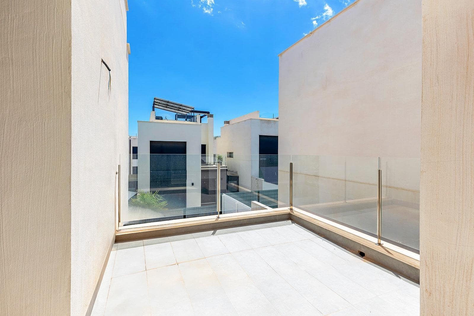 3 Zimmer Villa zu verkaufen in Orihuela Costa mit Pool Garage - 319.000 € (Ref: 8477867)
