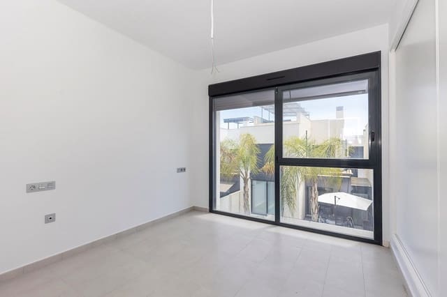 3 Zimmer Villa zu verkaufen in Orihuela Costa, Orihuela mit Pool Garage - 319.000 € (Ref: 8477867)