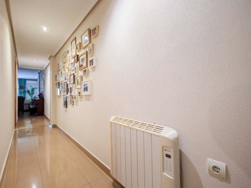 4 quarto Apartamento para venda em Torrevieja - 230 000 € (Ref: 8477869)