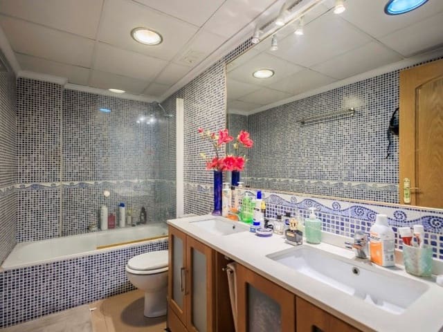 4 quarto Apartamento para venda em Centro - Muelle Pesquero, Torrevieja - 230 000 € (Ref: 8477869)