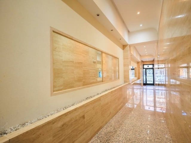 4 quarto Apartamento para venda em Centro - Muelle Pesquero, Torrevieja - 230 000 € (Ref: 8477869)