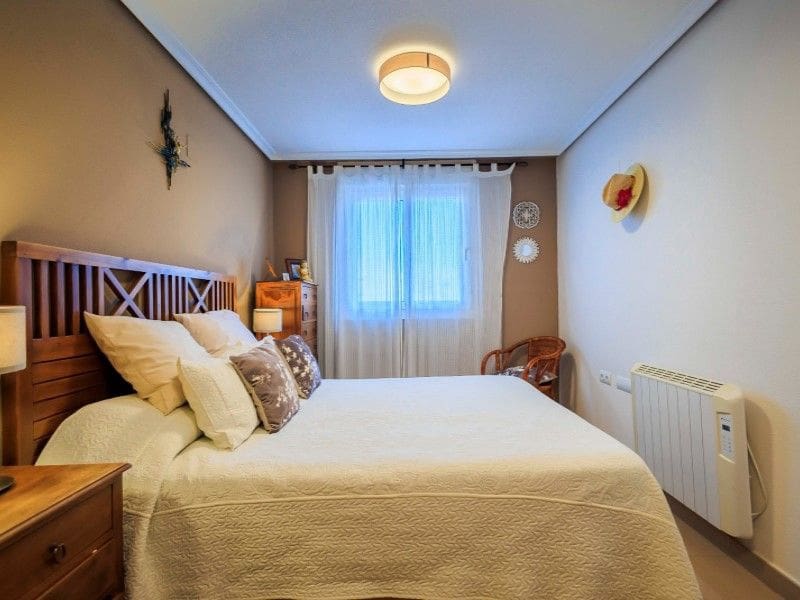 4 quarto Apartamento para venda em Torrevieja - 230 000 € (Ref: 8477869)