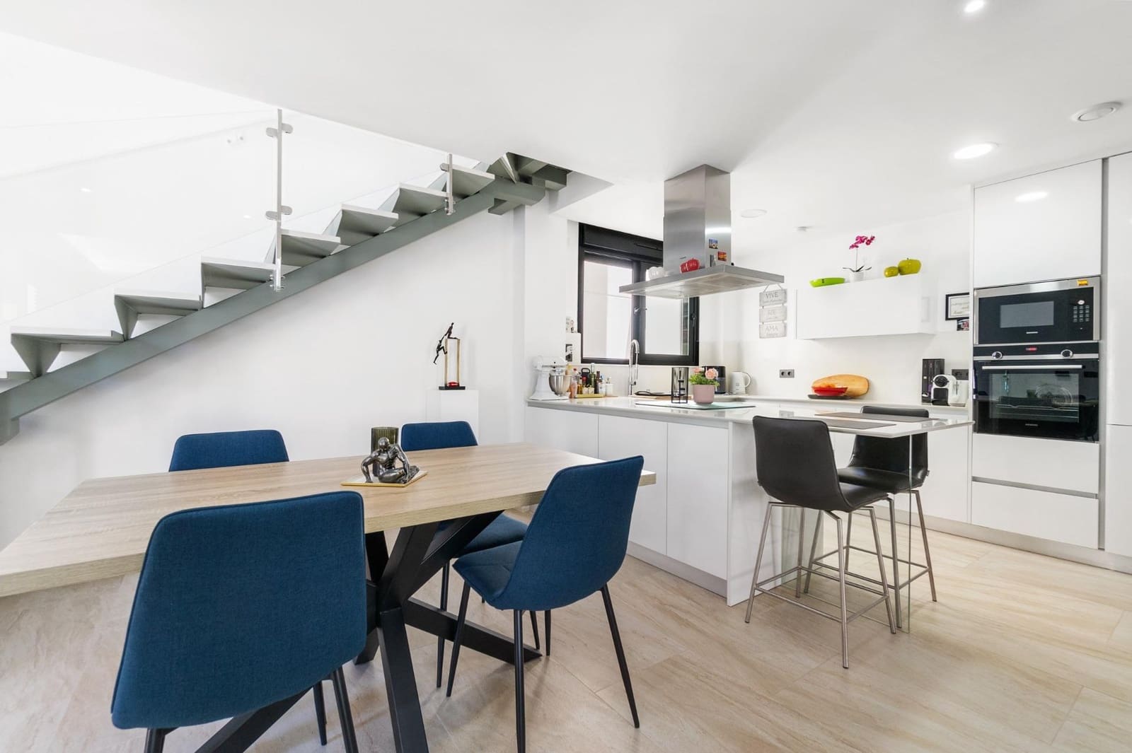 3 soverom Villa til salgs i Filipinas - € 470 000 (Ref: 8479513)