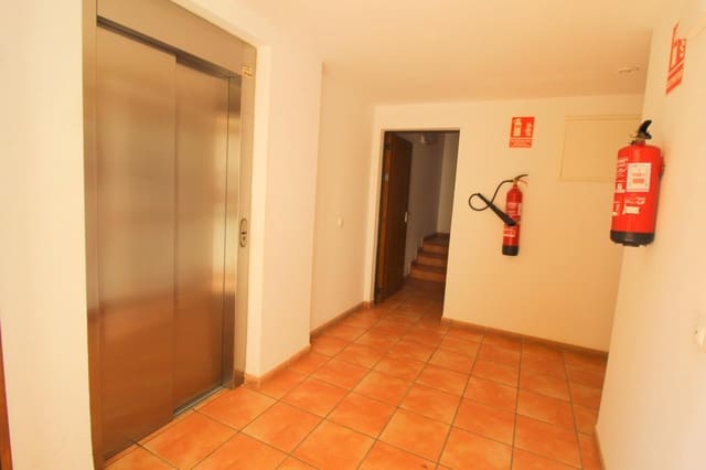 2 soveværelse Lejlighed til salg i Punta Prima, Orihuela med swimmingpool garage - € 220.000 (Ref: 8481008)