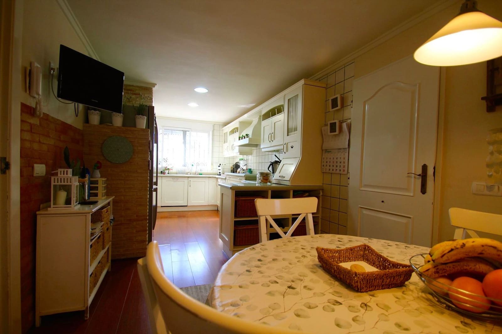 6 bedroom Villa for sale in Aguas Nuevas with pool - € 900,000 (Ref: 8484717)