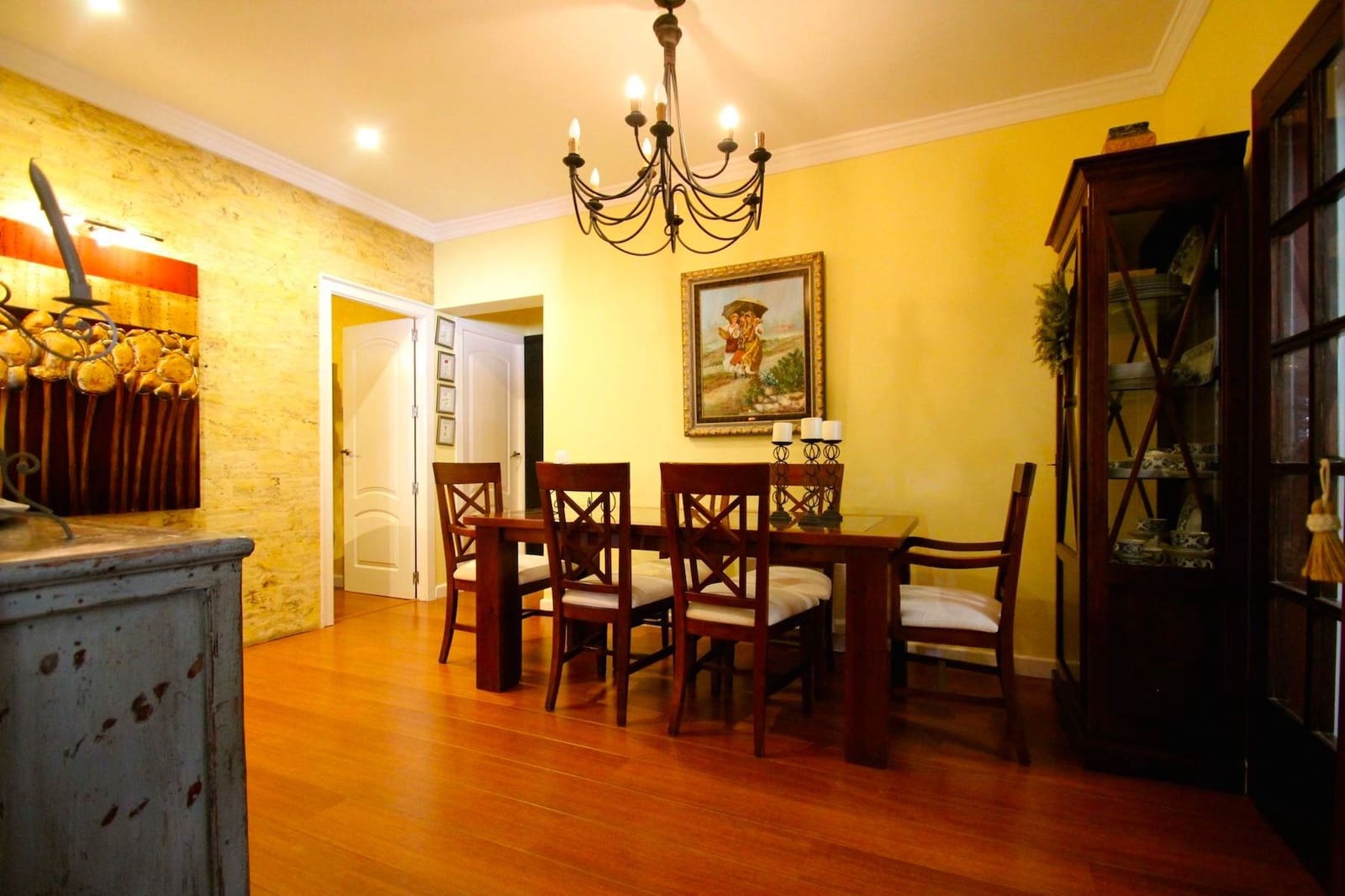 6 bedroom Villa for sale in Aguas Nuevas with pool - € 900,000 (Ref: 8484717)