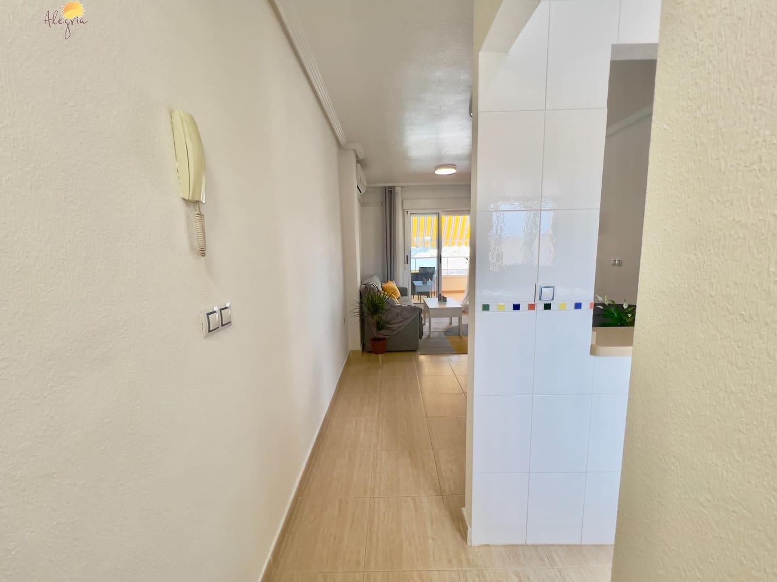 2 chambre Appartement à vendre à Torrevieja avec piscine - 149 900 € (Ref: 8493777)