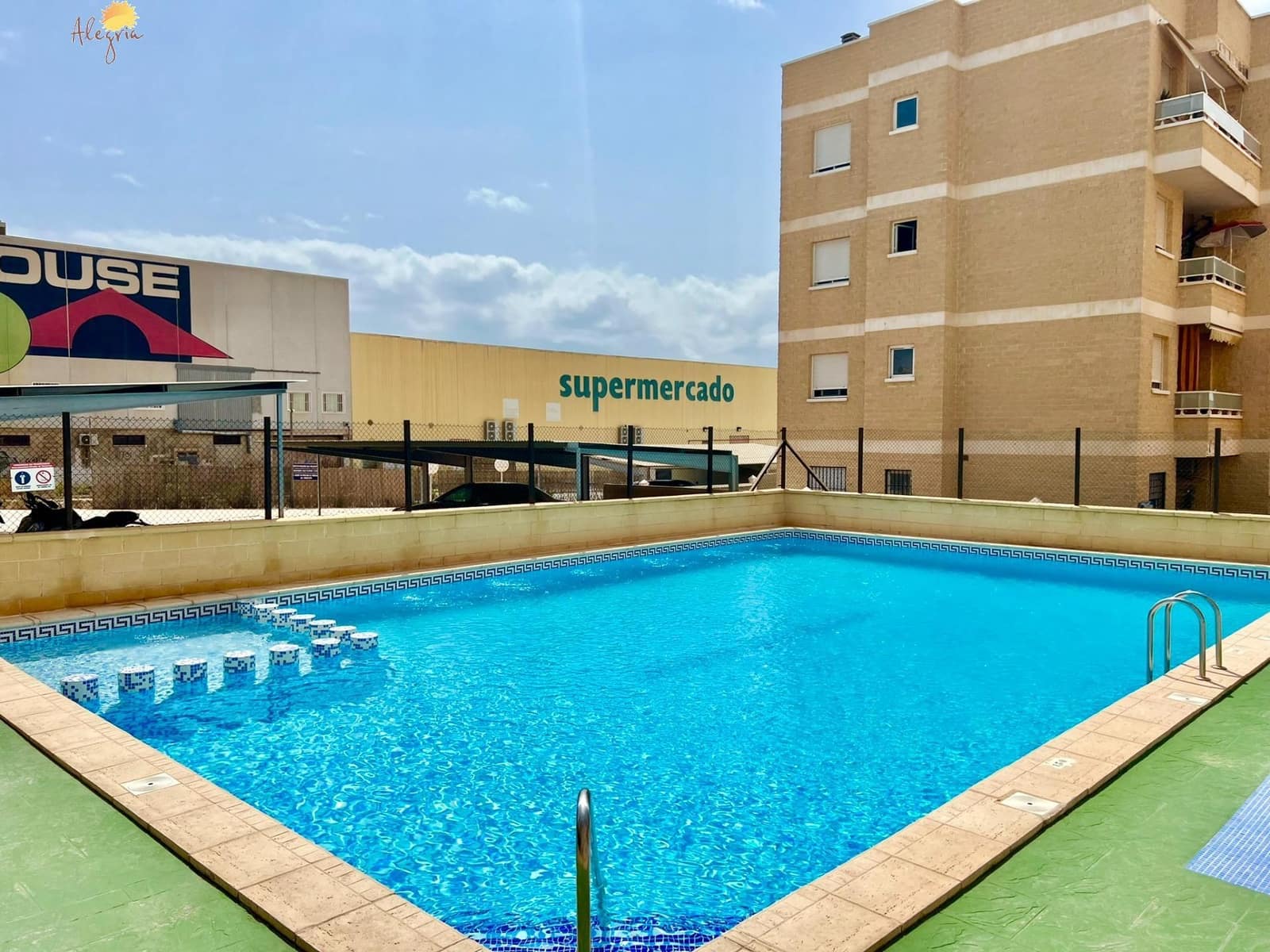 2 chambre Appartement à vendre à Torrevieja avec piscine - 149 900 € (Ref: 8493777)