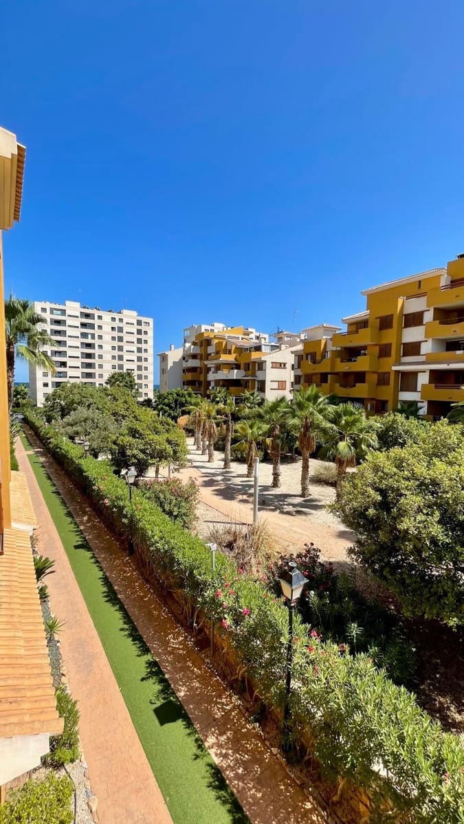 Apartamento de 2 habitaciones en Orihuela Costa en venta - 229.000 € (Ref: 8511802)