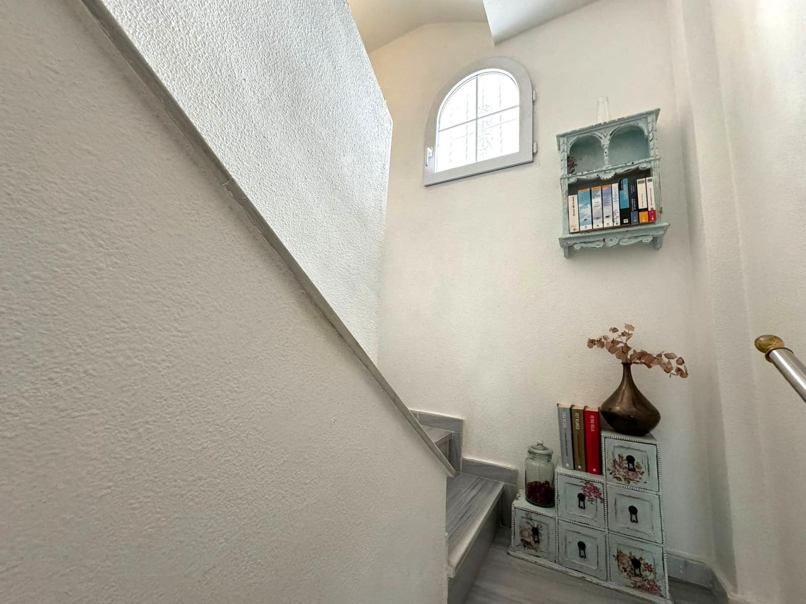 3 sypialnia Dom szeregowy na sprzedaż w La Florida z basenem - 285 000 € (Ref: 8519313)