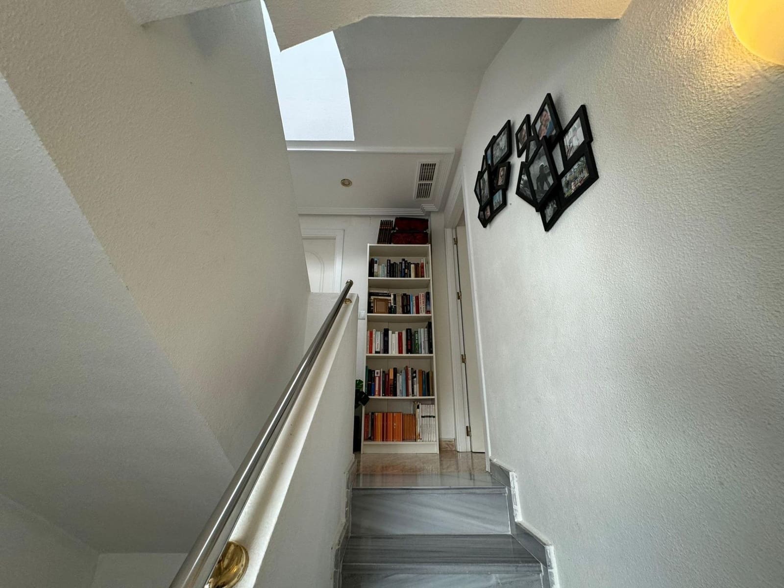 3 sypialnia Dom szeregowy na sprzedaż w La Florida z basenem - 285 000 € (Ref: 8519313)