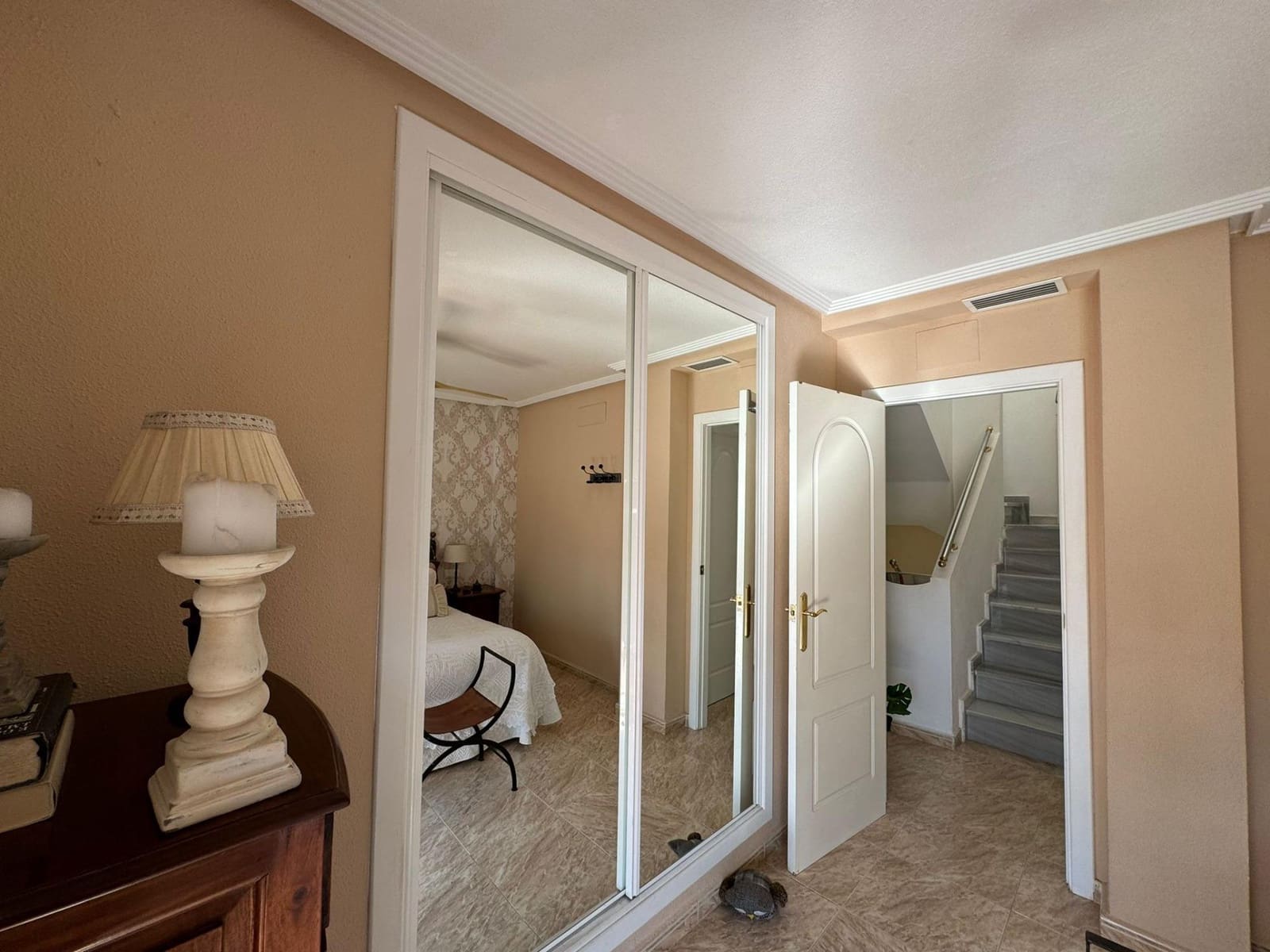 3 sypialnia Dom szeregowy na sprzedaż w La Florida z basenem - 285 000 € (Ref: 8519313)