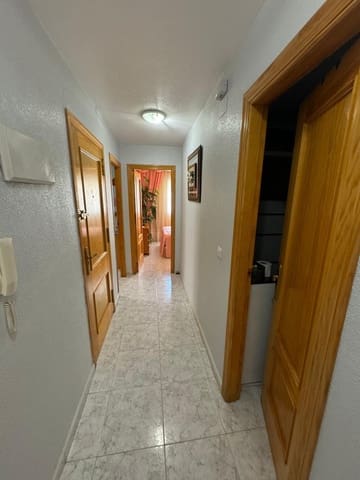 2 Zimmer Apartment zu verkaufen in Torrevieja mit Garage - 129.900 € (Ref: 8527756)
