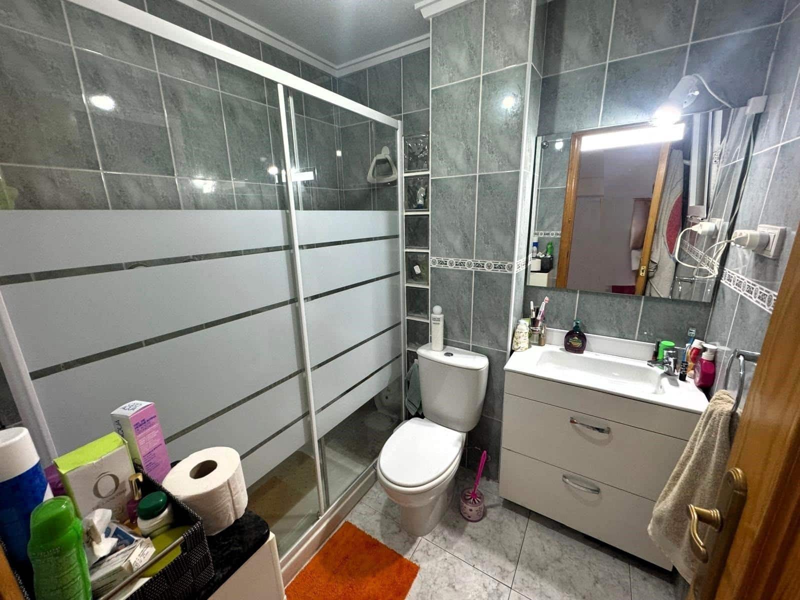 2 makuuhuone Huoneisto myytävänä paikassa Torrevieja mukana 
autotalli - 129 900 € (Ref: 8527756)