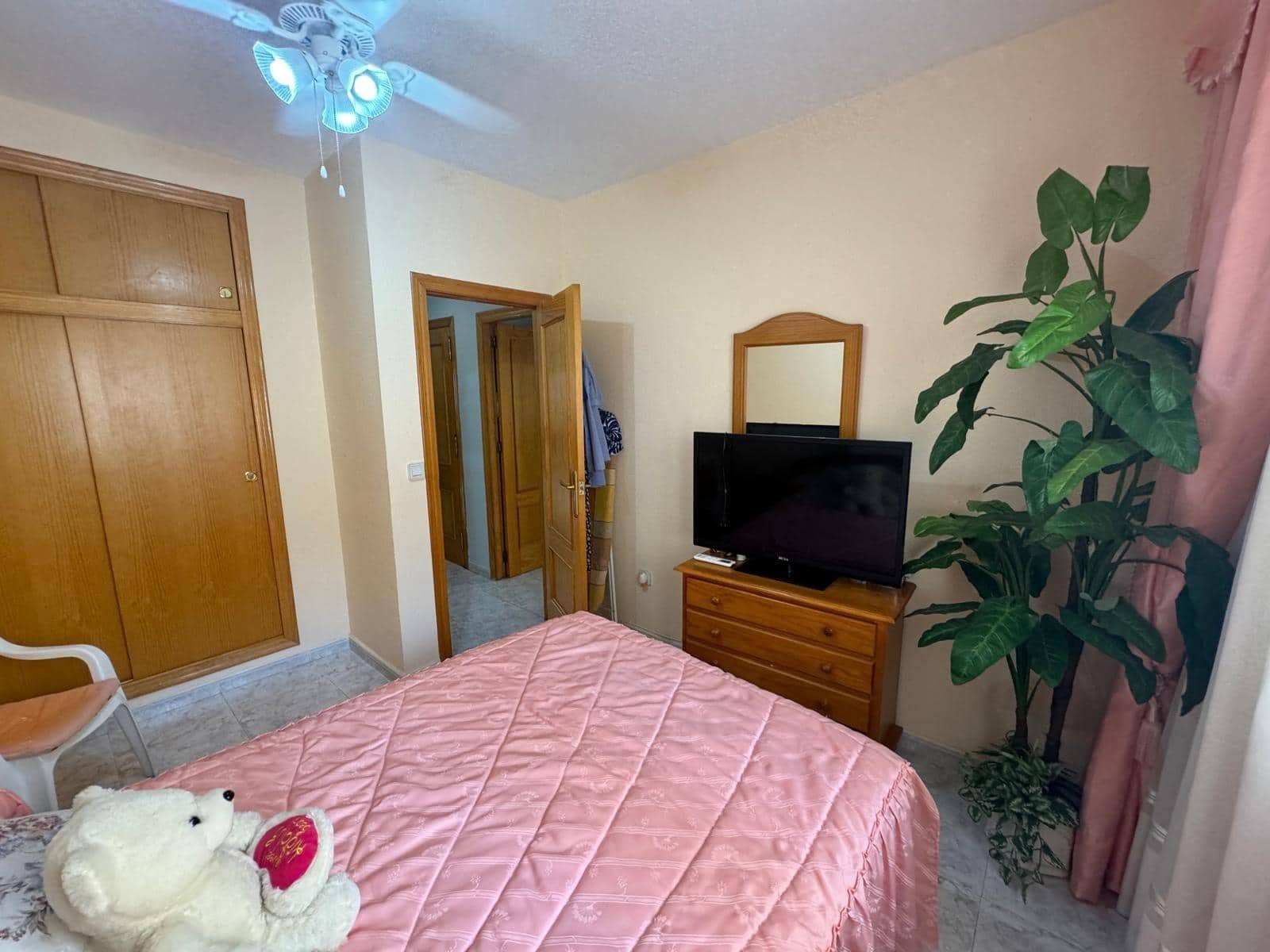 2 makuuhuone Huoneisto myytävänä paikassa Torrevieja mukana 
autotalli - 129 900 € (Ref: 8527756)