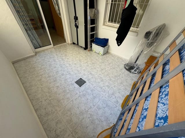 2 Zimmer Apartment zu verkaufen in Torrevieja mit Garage - 129.900 € (Ref: 8527756)