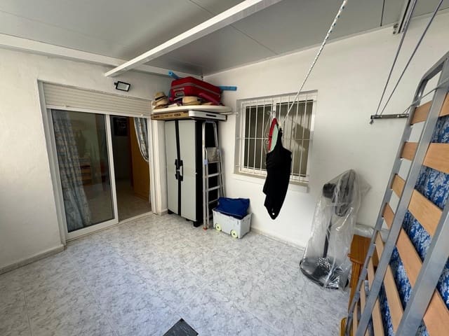 2 Zimmer Apartment zu verkaufen in Torrevieja mit Garage - 129.900 € (Ref: 8527756)
