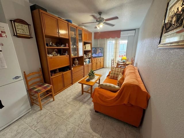2 Zimmer Apartment zu verkaufen in Torrevieja mit Garage - 129.900 € (Ref: 8527756)