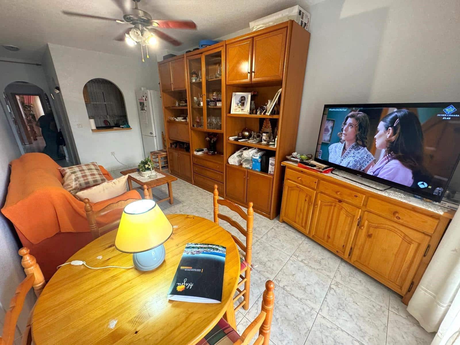 2 makuuhuone Huoneisto myytävänä paikassa Torrevieja mukana 
autotalli - 129 900 € (Ref: 8527756)