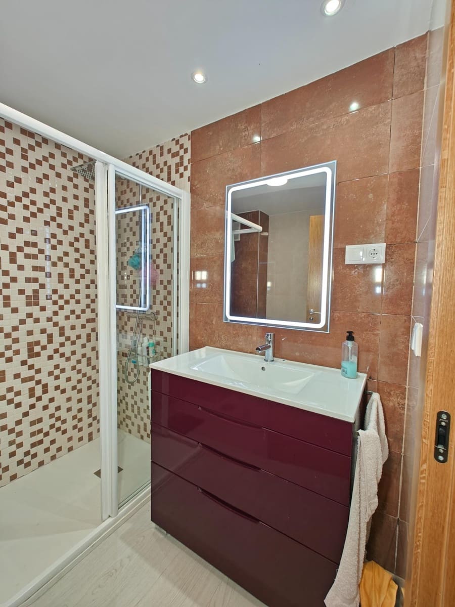 3 soveværelse Lejlighed til salg i Torrevieja med garage - € 320.000 (Ref: 8529632)