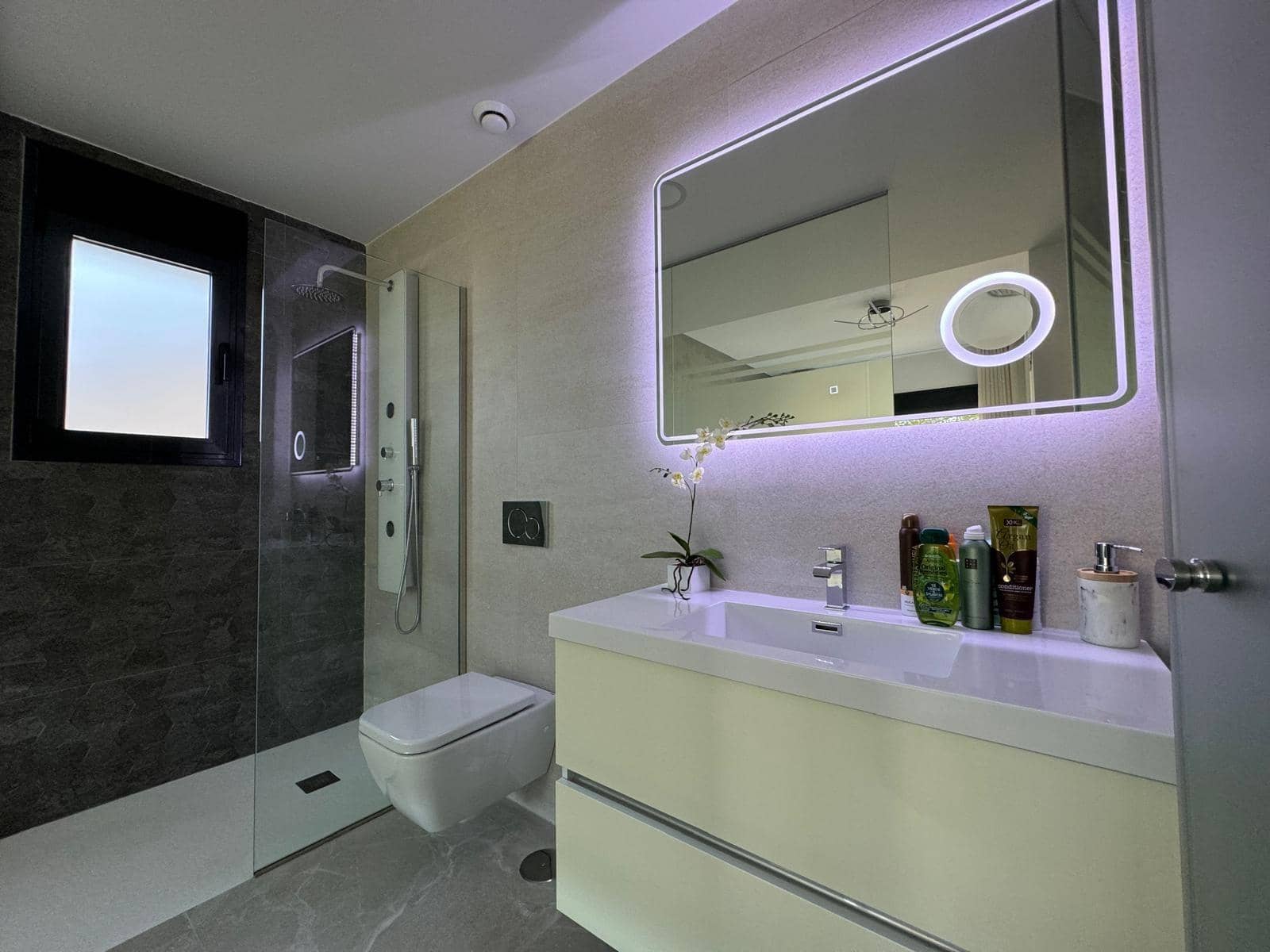 2 soverom Bungalow til salgs i San Miguel de Salinas med svømmebasseng - € 369 000 (Ref: 8549568)