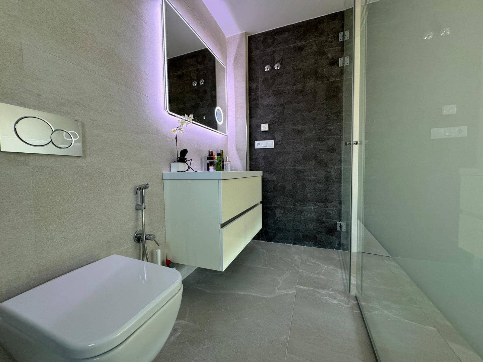 2 soverom Bungalow til salgs i San Miguel de Salinas med svømmebasseng - € 369 000 (Ref: 8549568)