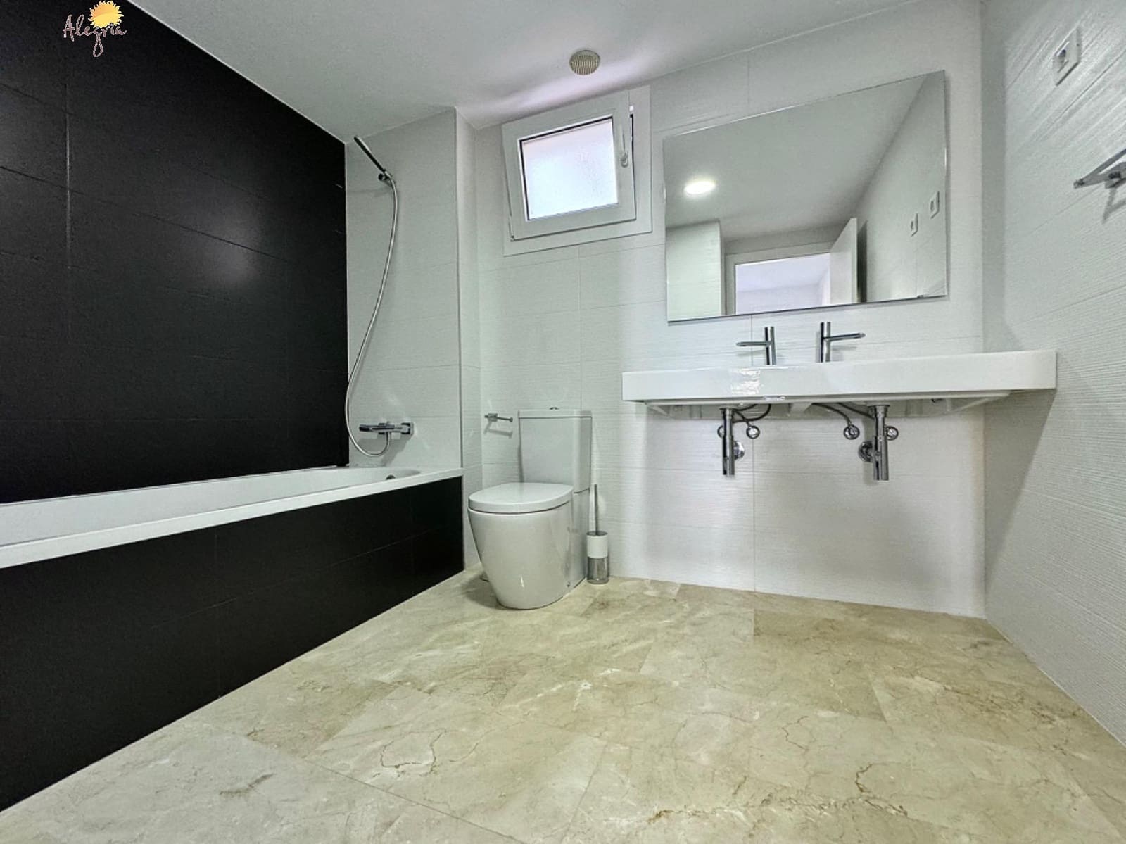 3 sypialnia Apartament na sprzedaż w Punta Prima z basenem garażem - 355 000 € (Ref: 8566471)