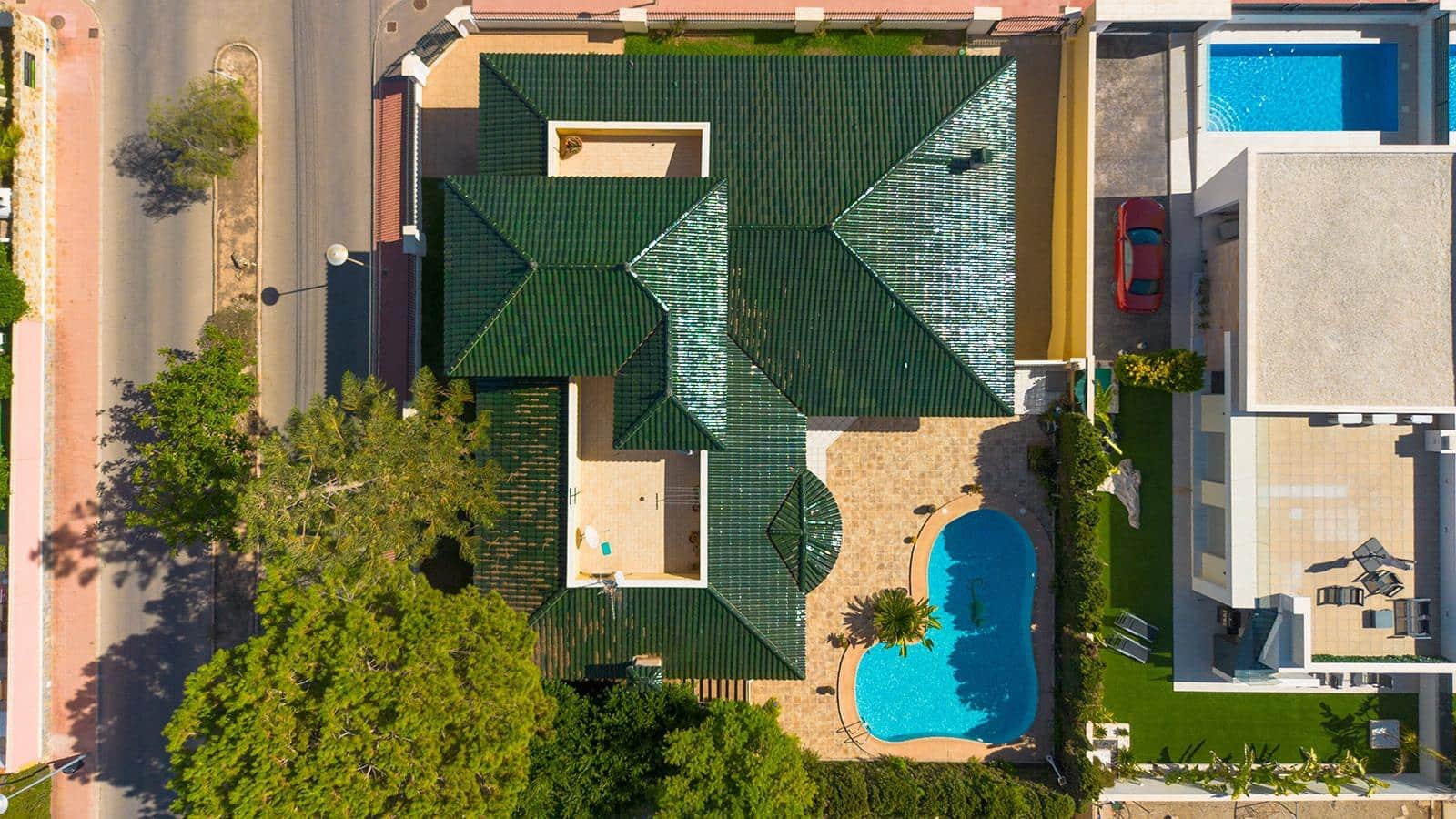 5 bedroom Villa for sale in Torrevieja with pool garage - € 780,000 (Ref: 8568491)