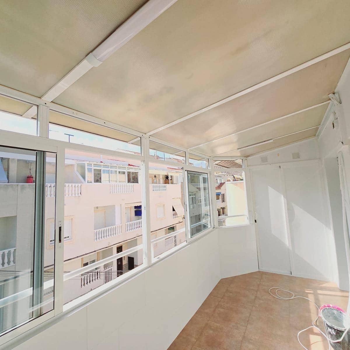 2 soveværelse Penthouse til salg i Torrevieja med swimmingpool - € 125.000 (Ref: 8574072)