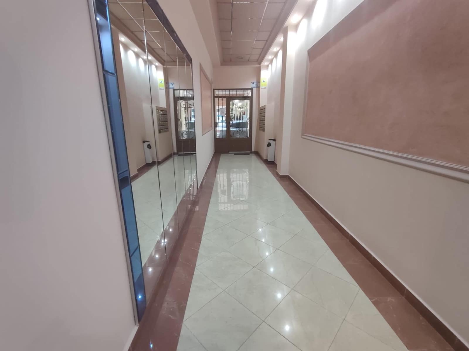 3 sypialnia Apartament na sprzedaż w Torrevieja z basenem garażem - 169 900 € (Ref: 8574075)