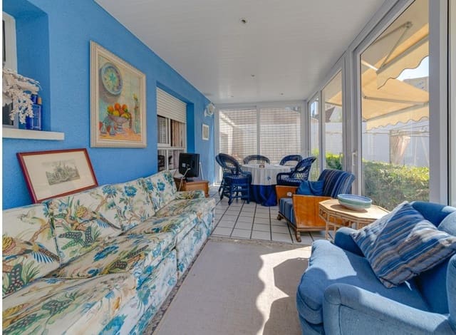 Chalet de 6 habitaciones en Dehesa de Campoamor, Orihuela en venta con piscina garaje - 725.000 € (Ref: 8577627)