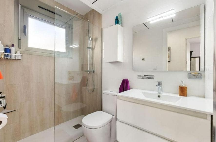 3 makuuhuone Huvila myytävänä paikassa Orihuela Costa mukana uima-altaan - 439 000 € (Ref: 8578260)