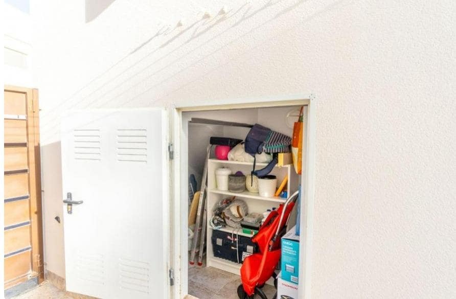 3 makuuhuone Huvila myytävänä paikassa Orihuela Costa mukana uima-altaan - 439 000 € (Ref: 8578260)