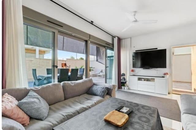 3 makuuhuone Huvila myytävänä paikassa Los Almendros (Orihuela Costa), Orihuela mukana uima-altaan - 439 000 € (Ref: 8578260)