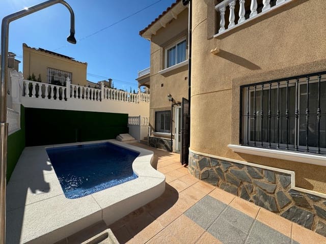 Chalet de 4 habitaciones en Lomas de Campoamor - Las Ramblas, Orihuela en venta con piscina - 279.000 € (Ref: 8584608)