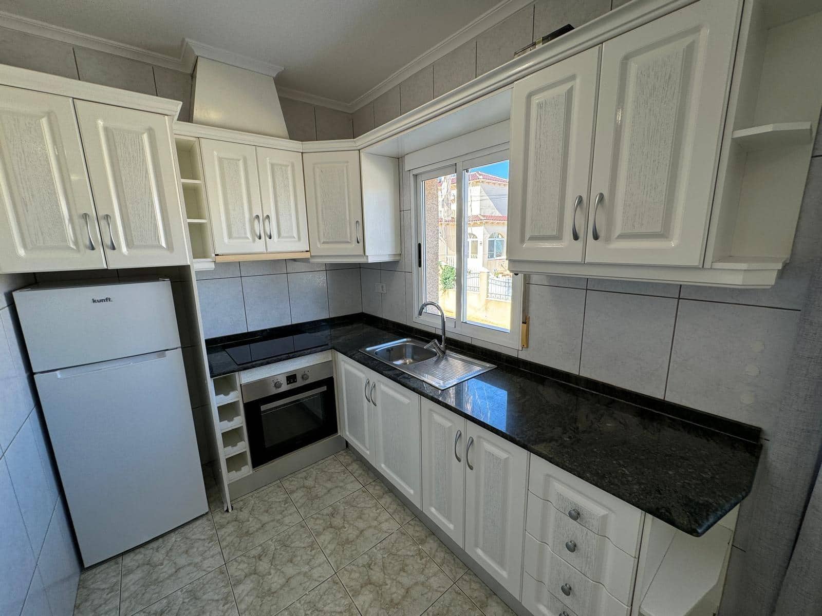 Chalet de 4 habitaciones en Orihuela Costa en venta con piscina - 279.000 € (Ref: 8584608)