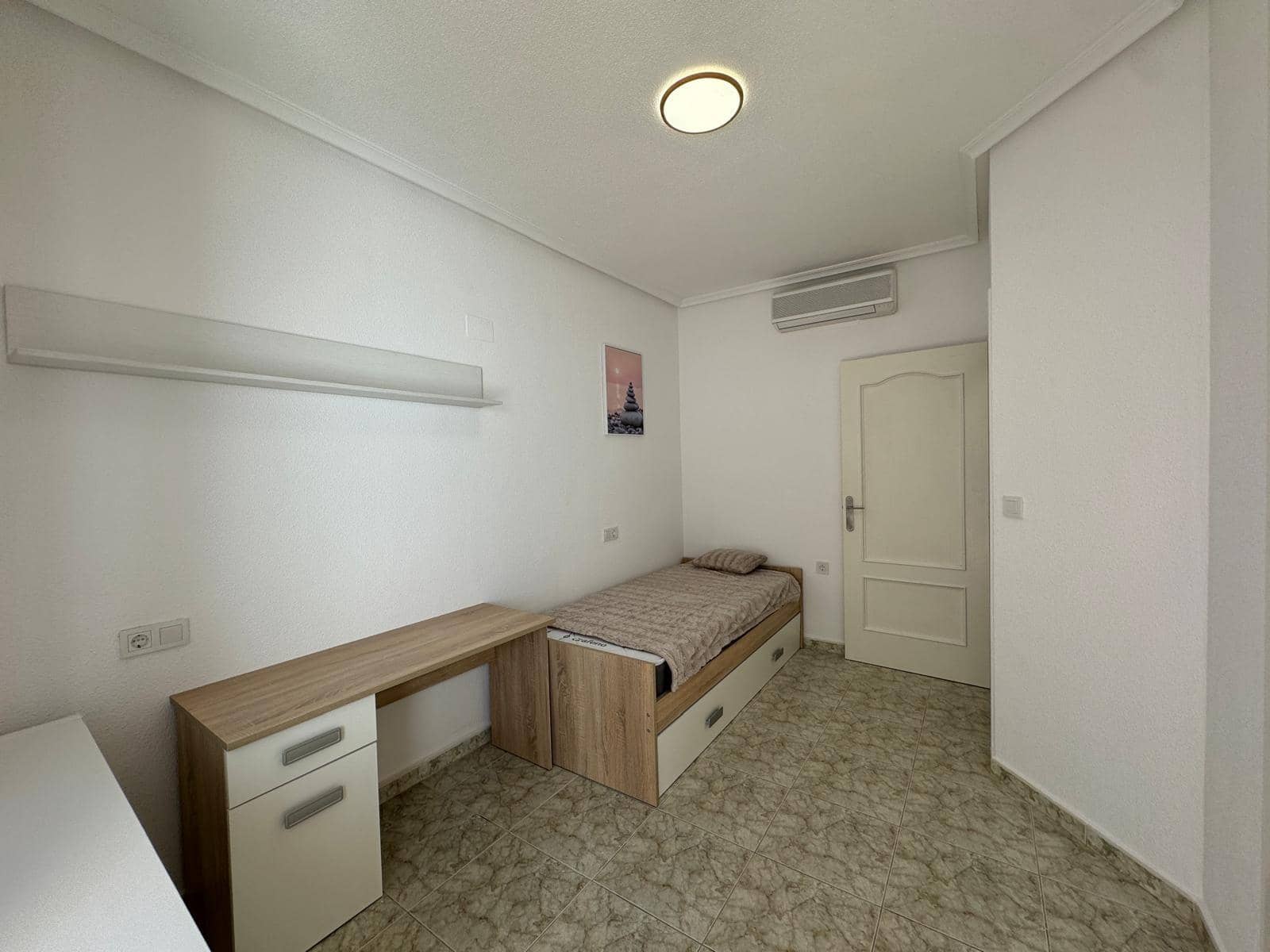 Chalet de 4 habitaciones en Orihuela Costa en venta con piscina - 279.000 € (Ref: 8584608)