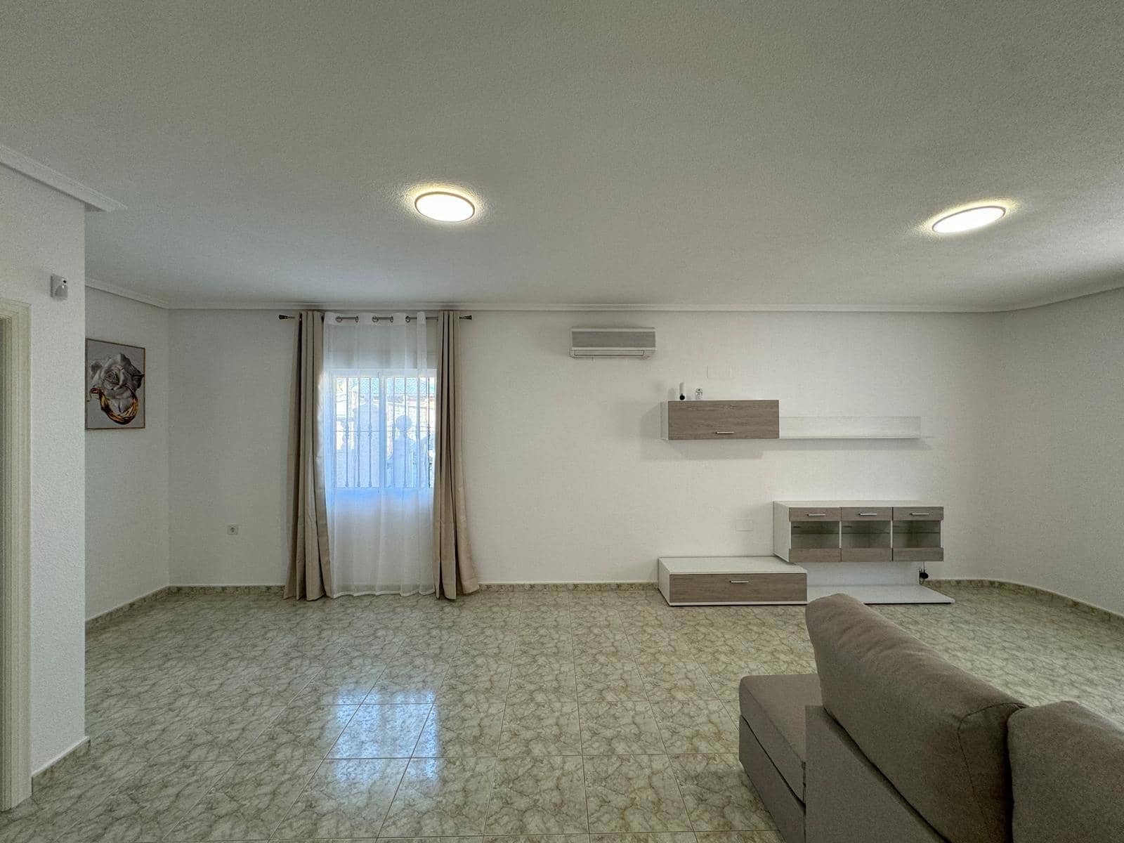 Chalet de 4 habitaciones en Orihuela Costa en venta con piscina - 279.000 € (Ref: 8584608)