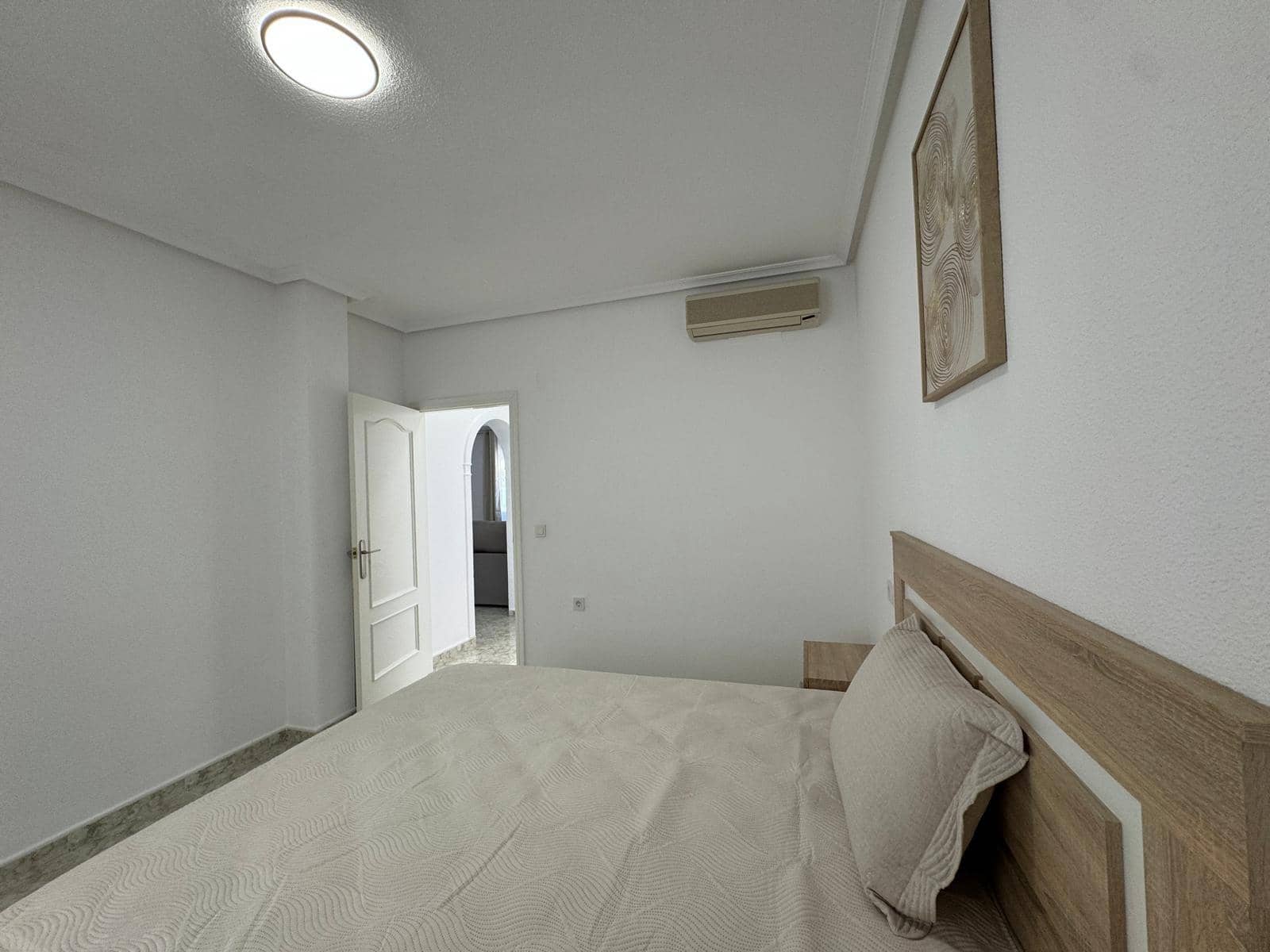 Chalet de 4 habitaciones en Orihuela Costa en venta con piscina - 279.000 € (Ref: 8584608)