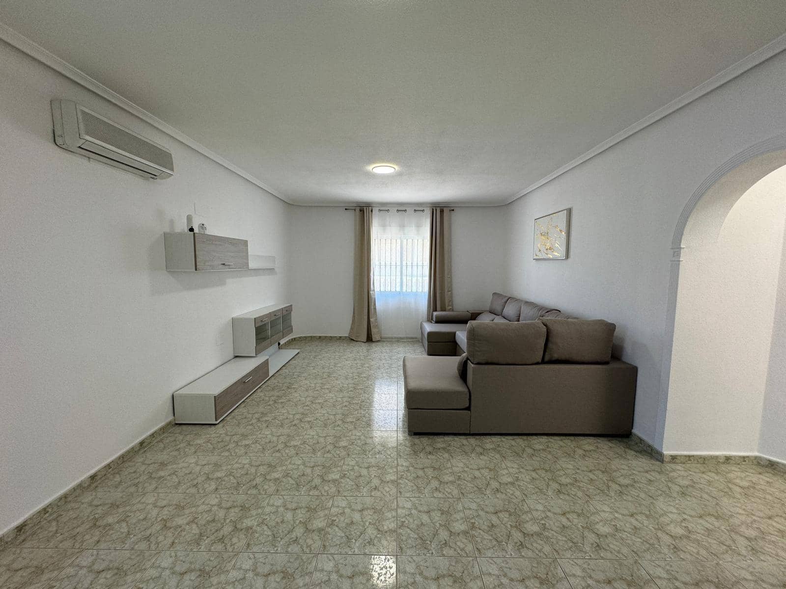 Chalet de 4 habitaciones en Orihuela Costa en venta con piscina - 279.000 € (Ref: 8584608)
