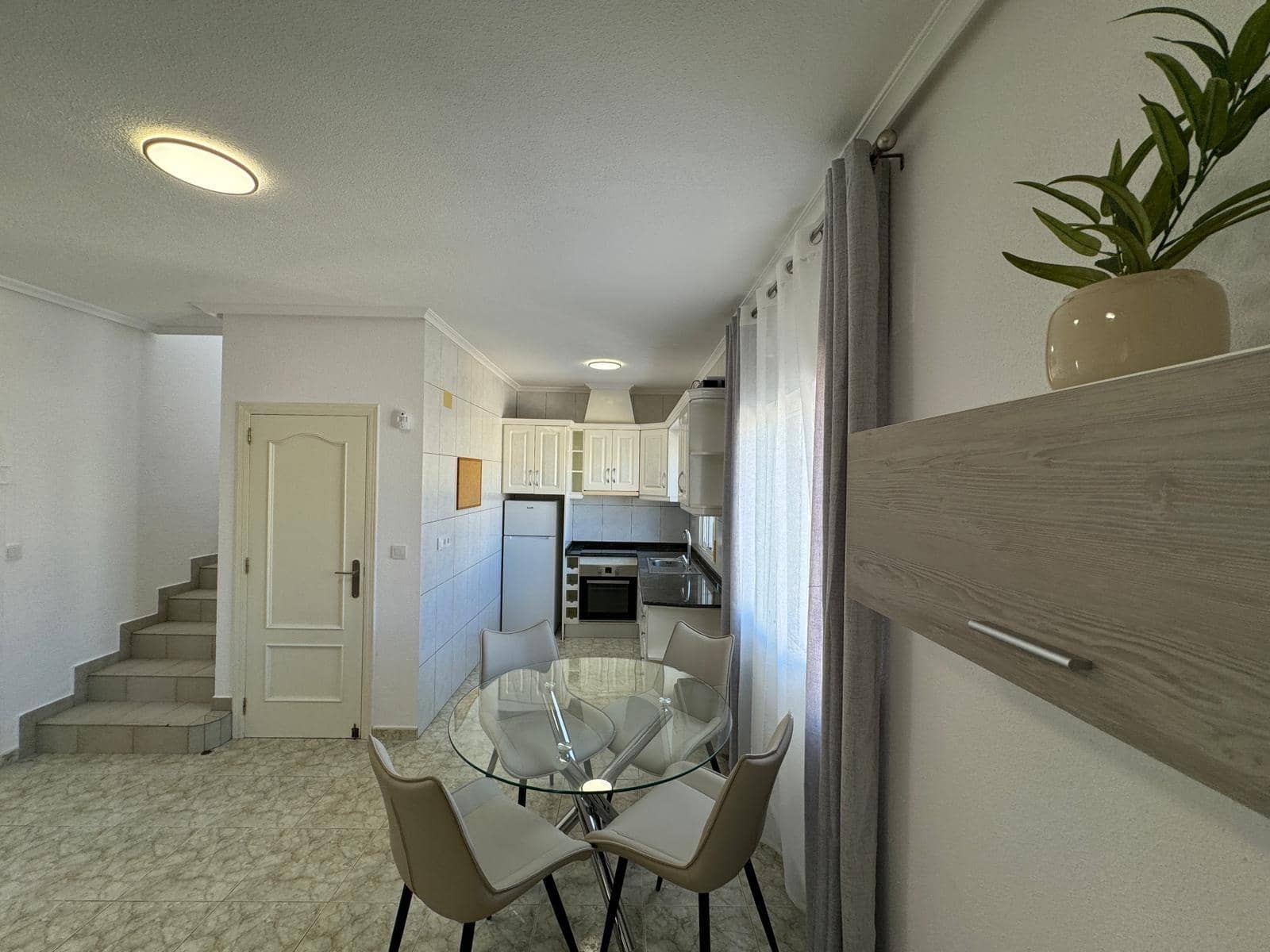 Chalet de 4 habitaciones en Orihuela Costa en venta con piscina - 279.000 € (Ref: 8584608)