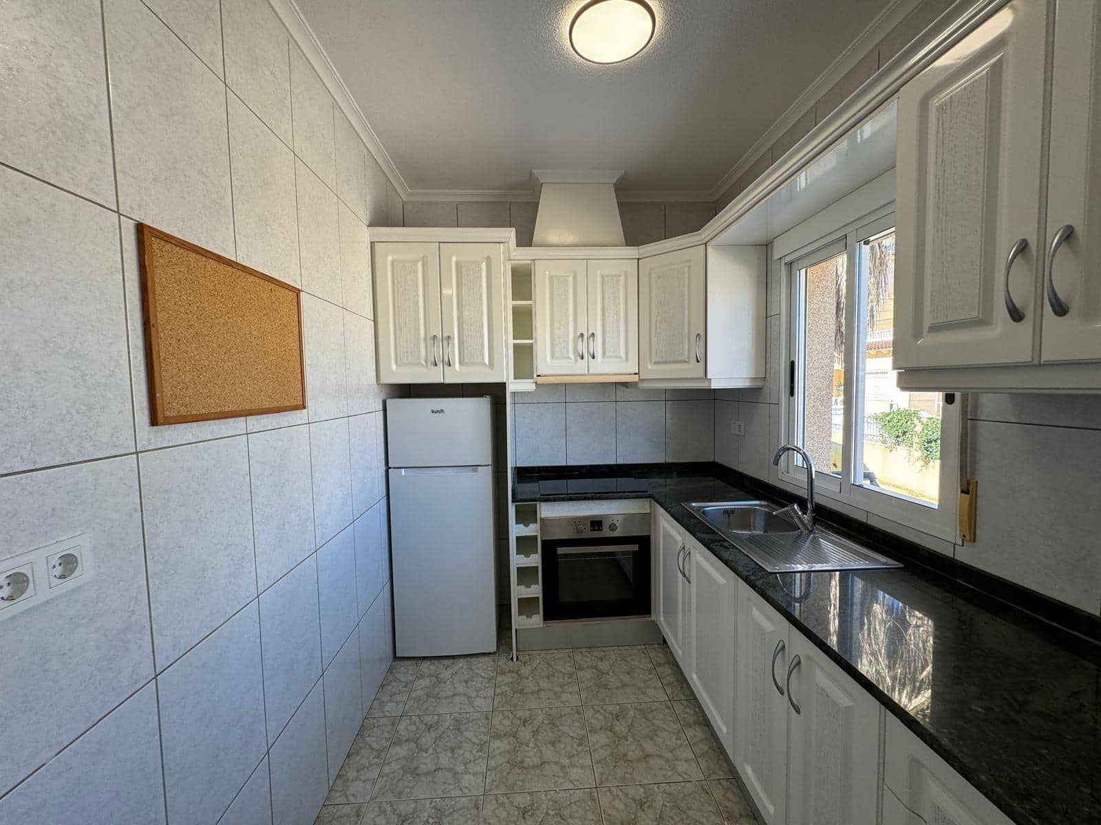 Chalet de 4 habitaciones en Orihuela Costa en venta con piscina - 279.000 € (Ref: 8584608)