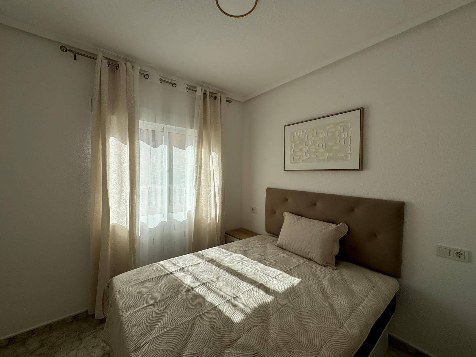 Chalet de 4 habitaciones en Orihuela Costa en venta con piscina - 279.000 € (Ref: 8584608)