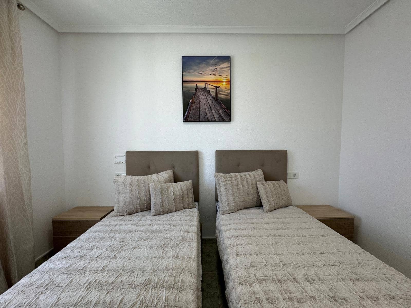 Chalet de 4 habitaciones en Orihuela Costa en venta con piscina - 279.000 € (Ref: 8584608)