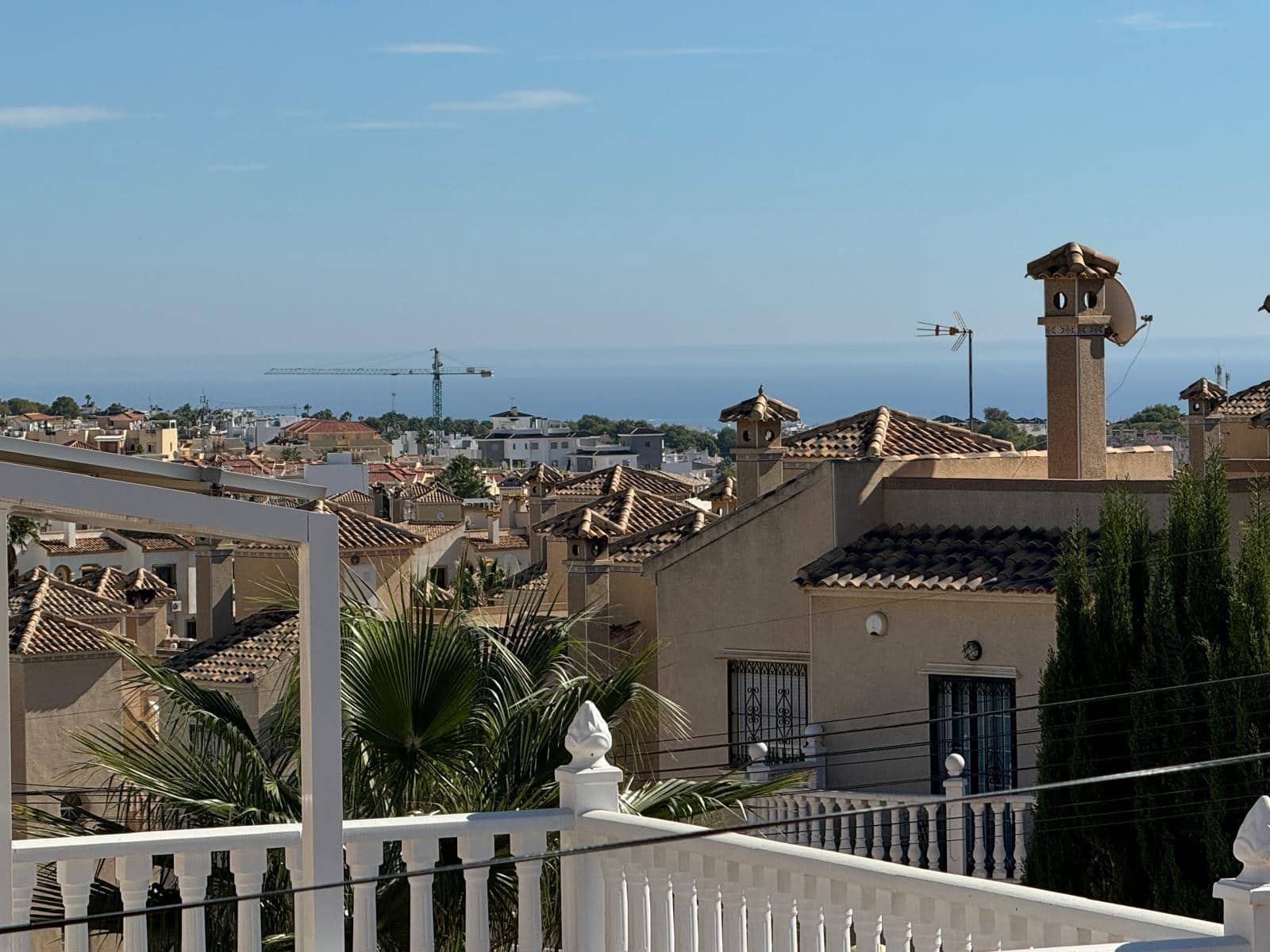 Chalet de 4 habitaciones en Orihuela Costa en venta con piscina - 279.000 € (Ref: 8584608)