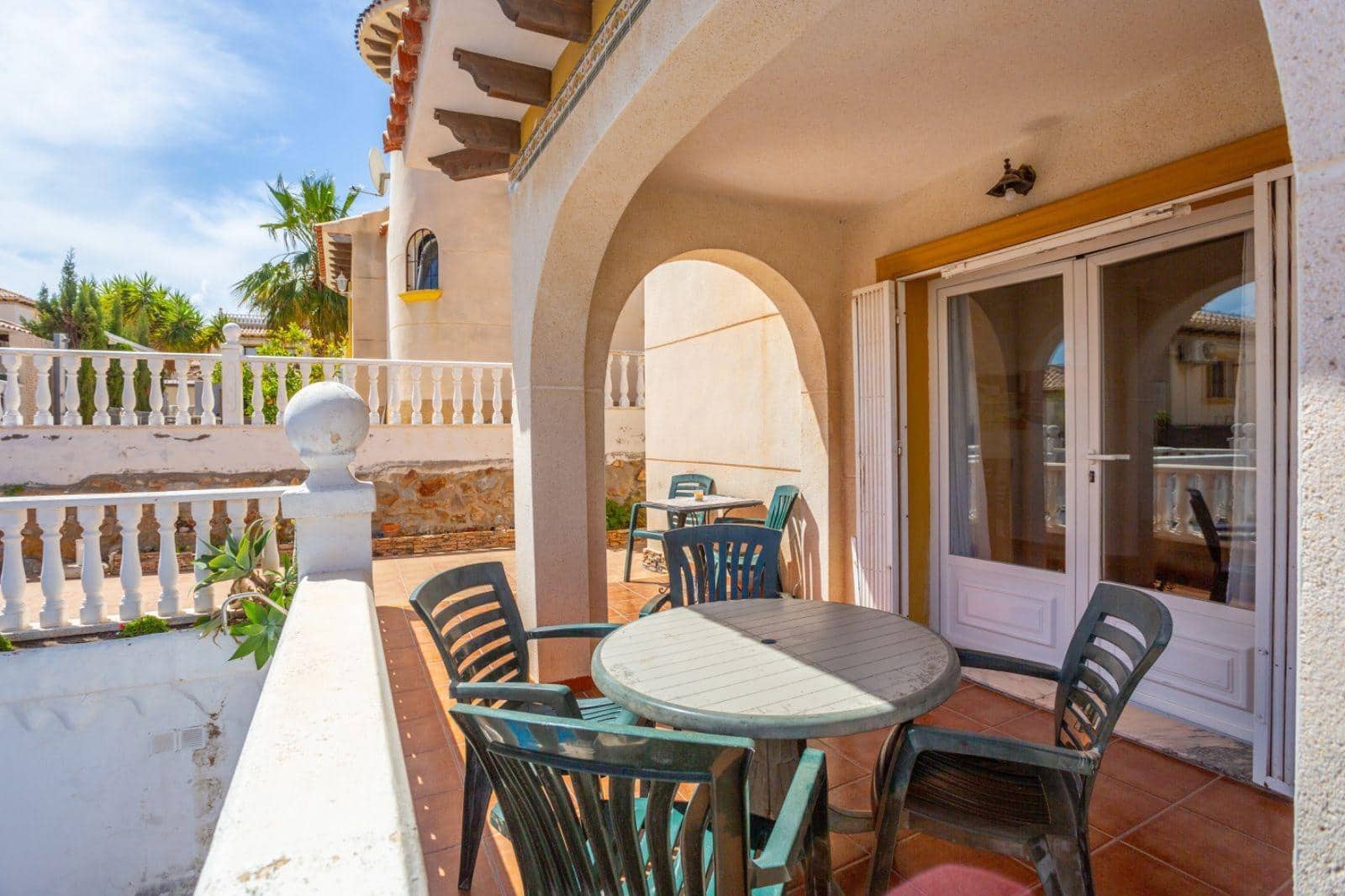4 soverom Villa til salgs i La Zenia med svømmebasseng garasje - € 399 000 (Ref: 8591189)