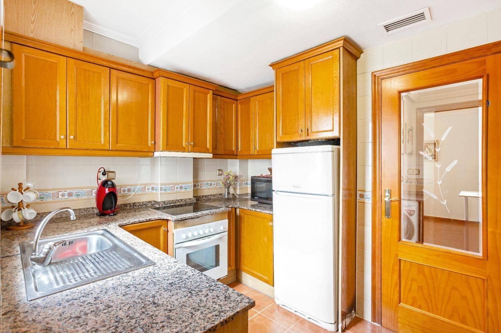 4 soverom Villa til salgs i La Zenia med svømmebasseng garasje - € 399 000 (Ref: 8591189)